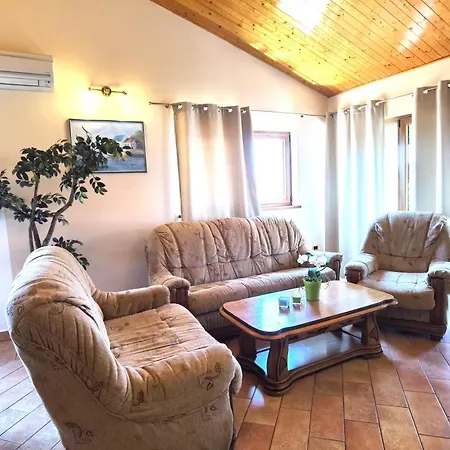 Giuliano Apartament *